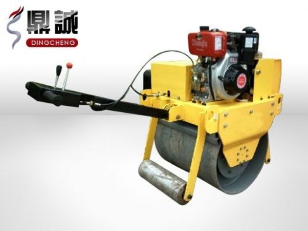 點(diǎn)擊查看詳細(xì)信息<br>標(biāo)題：重型手扶式單鋼輪壓路機(jī) 閱讀次數(shù)：13365