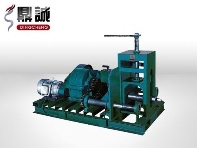 點擊查看詳細信息<br>標題：臥式多功能滾動彎管機 閱讀次數：4786